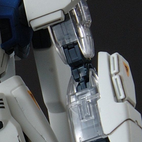 MG 1/100 ガンダムF91(プラスクリア外装) thumbnail 3