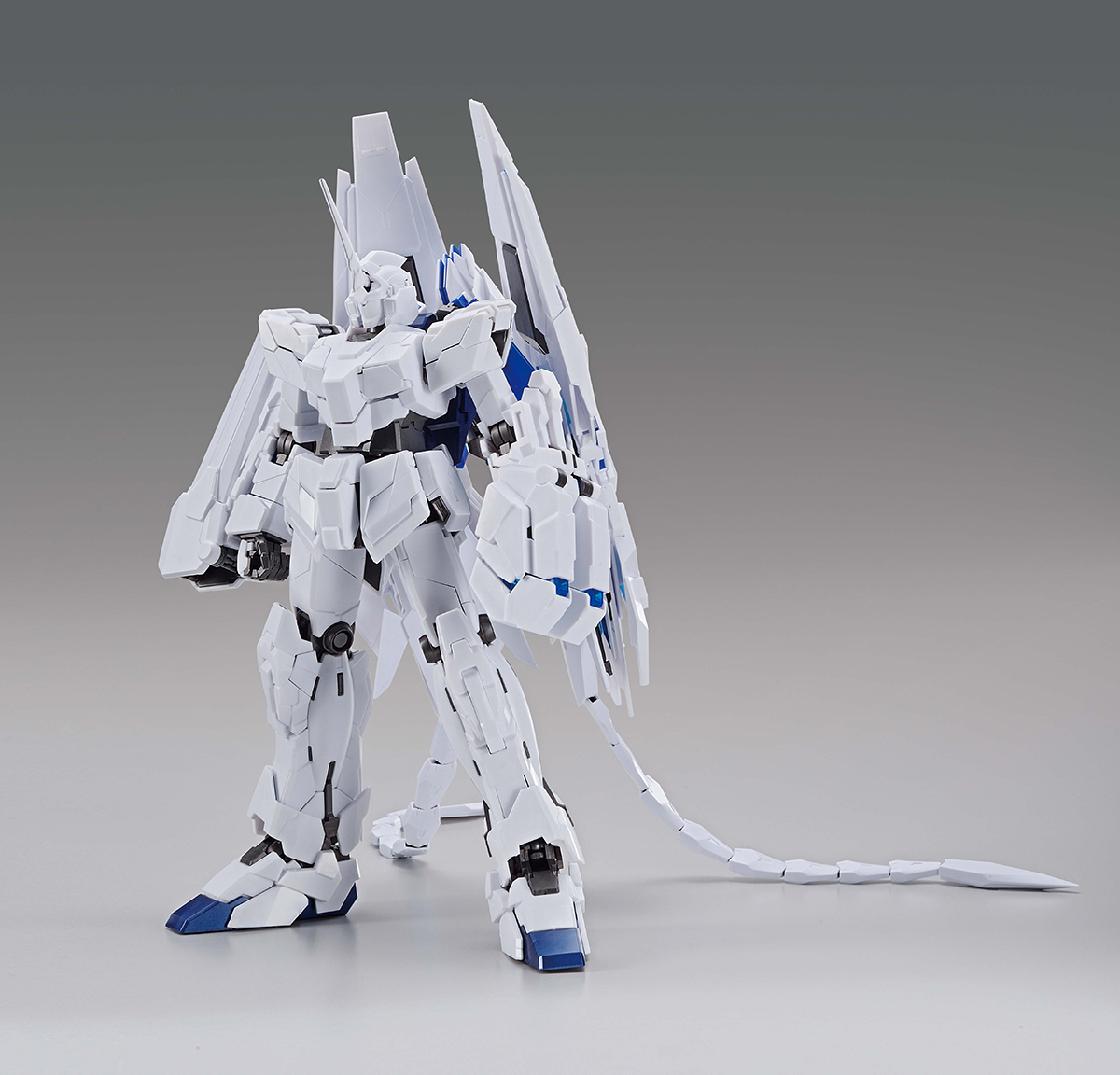 MG 1/100 THE GUNDAM BASE LIMITED UNICORN GUNDAM PERFECTIBILITY [Sep 2020 Delivery] thumbnail 7