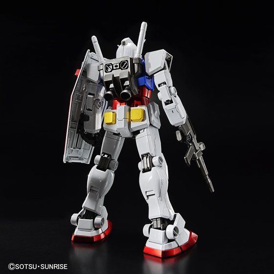 PG 1/60 ガンダムベース限定 RX-78-2 ガンダム [チタニウムフィニッシュ] Official 04
