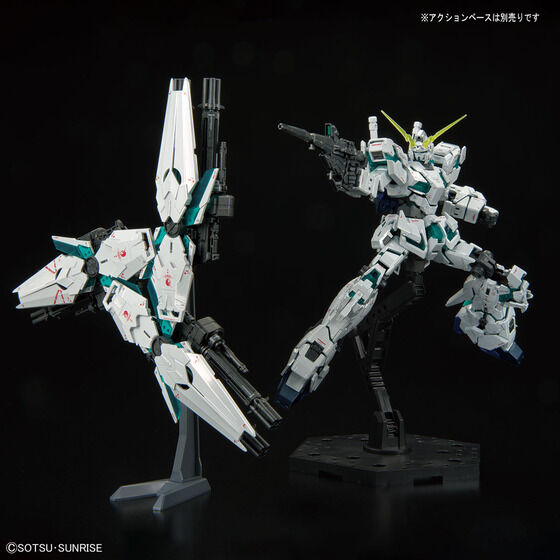 RG 1/144 THE GUNDAM BASE LIMITED RX-0 UNICORN GUNDAM (FINAL BATTLE Ver.) [SPECIAL COATING] Official 03
