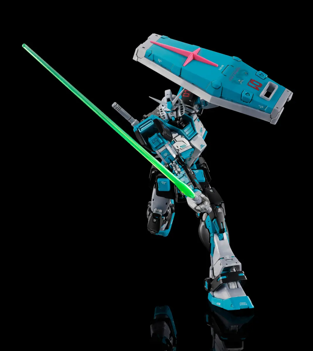 RG 1/144 RX-78-2 ガンダム Ver.2.0 [初音ミクVer.] Official 17