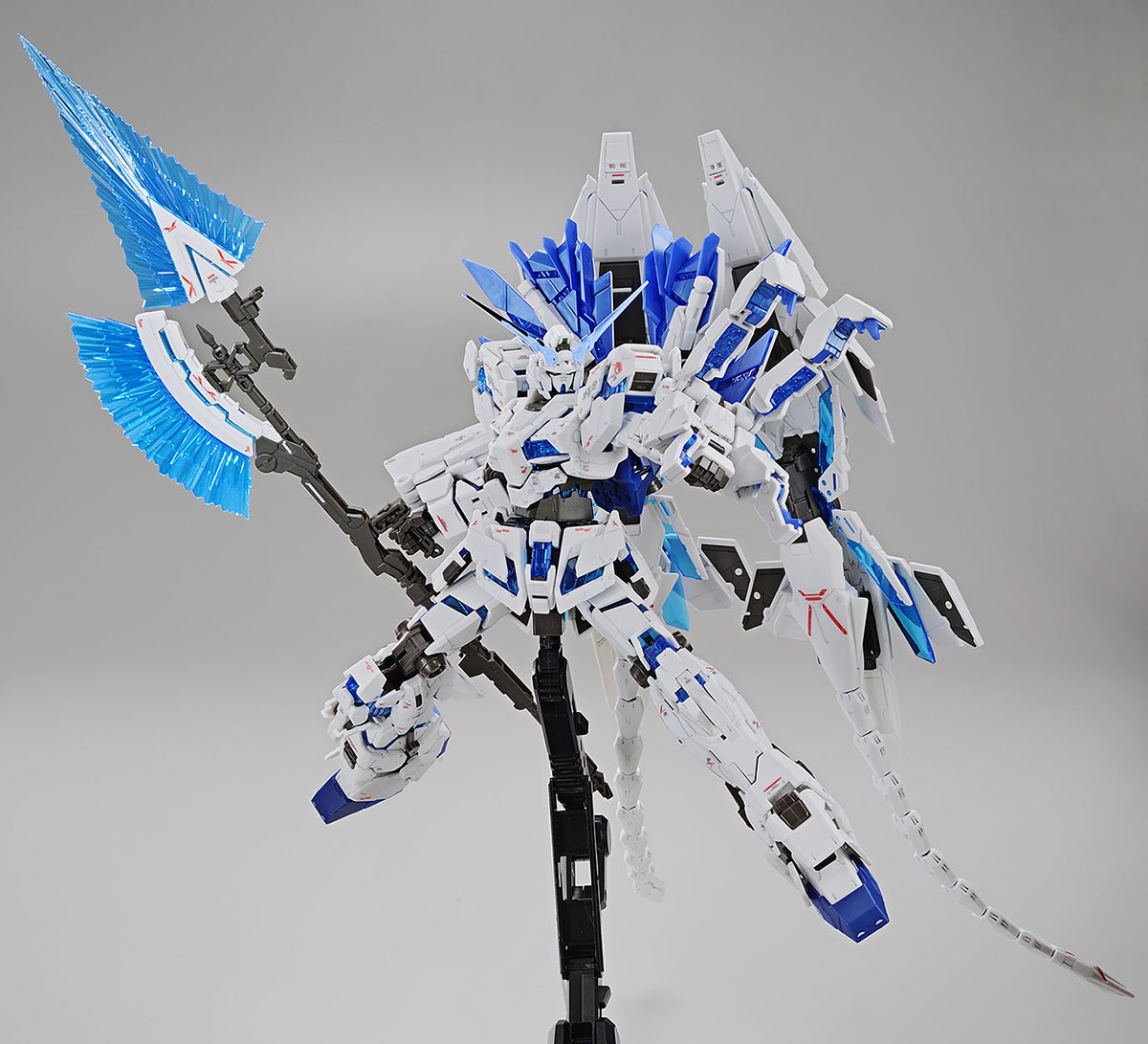 RG 1/144 THE GUNDAM BASE LIMITED UNICORN GUNDAM PERFECTIBILITY[Sep 2020 Delivery] thumbnail 4